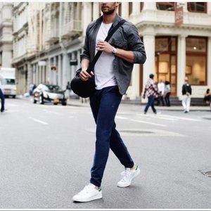 Mack Weldon Ace Jogger Sweatpants in Navy